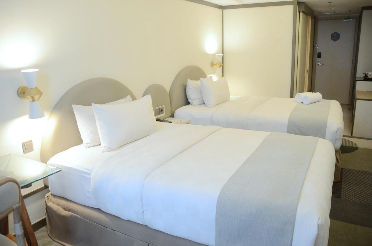 Louis Kienne Hotel Pemuda Semarang Ngoại thất bức ảnh