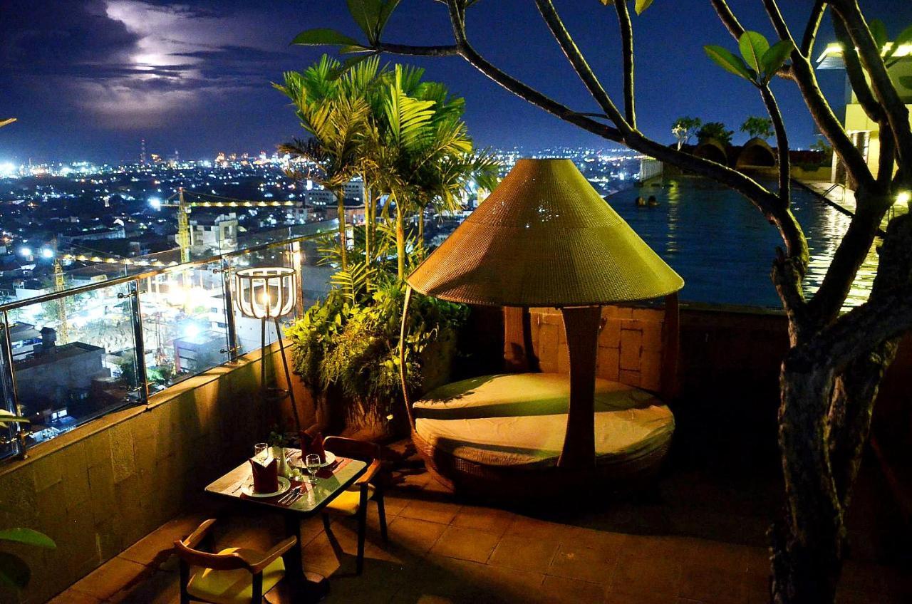 Louis Kienne Hotel Pemuda Semarang Ngoại thất bức ảnh