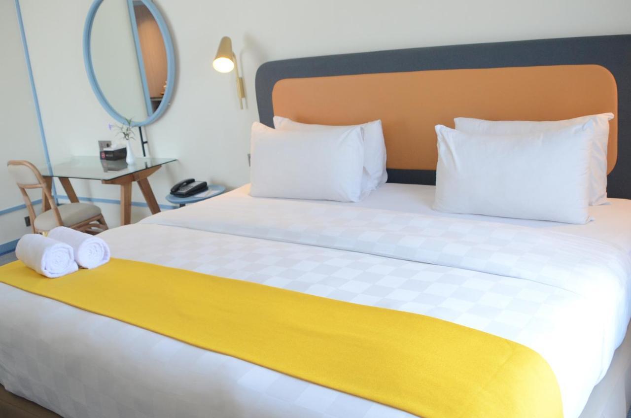 Louis Kienne Hotel Pemuda Semarang Ngoại thất bức ảnh